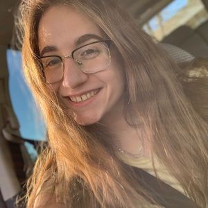 Meet your Posher, Ilana